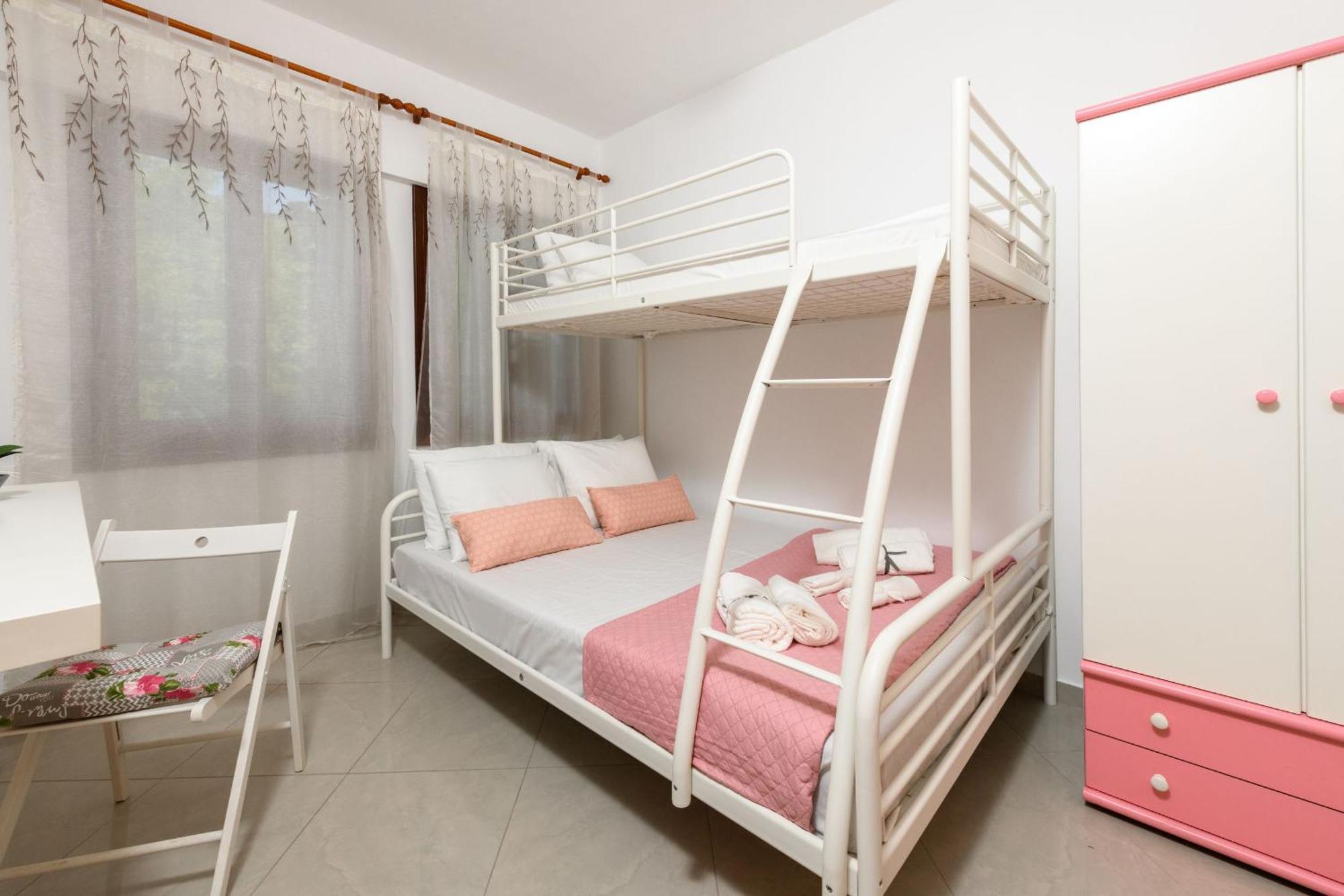 Whitegold Apartments Panagia باناجيا الغرفة الصورة