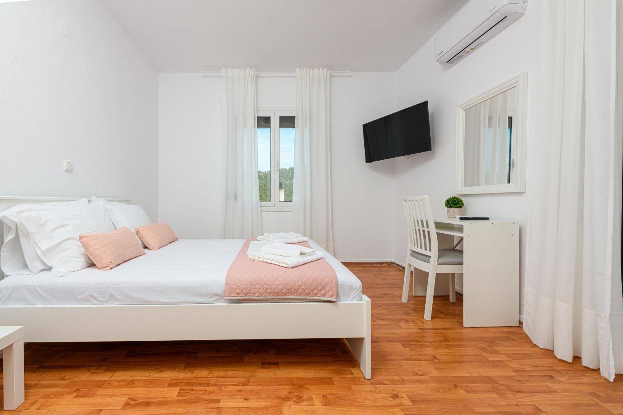 Whitegold Apartments Panagia باناجيا المظهر الخارجي الصورة