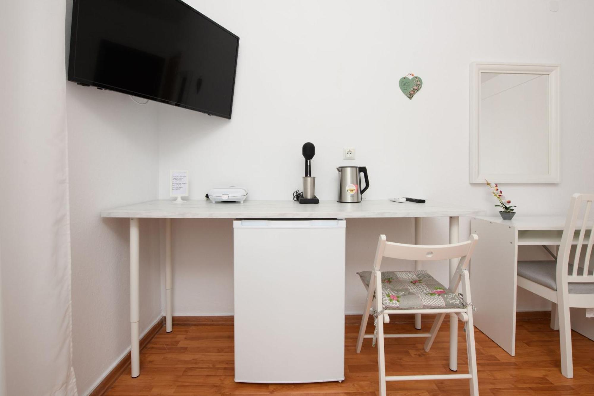 Whitegold Apartments Panagia باناجيا الغرفة الصورة