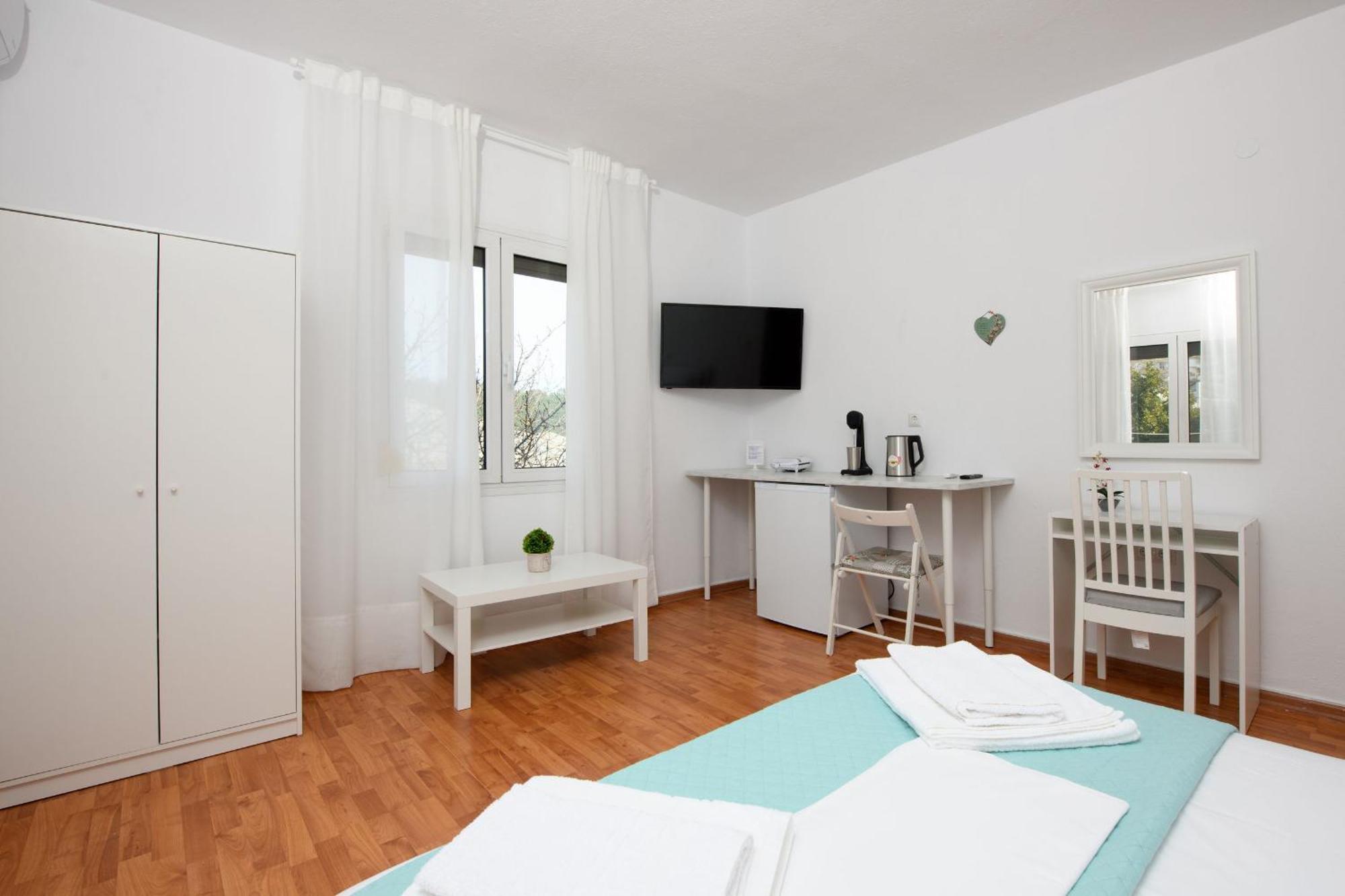 Whitegold Apartments Panagia باناجيا المظهر الخارجي الصورة