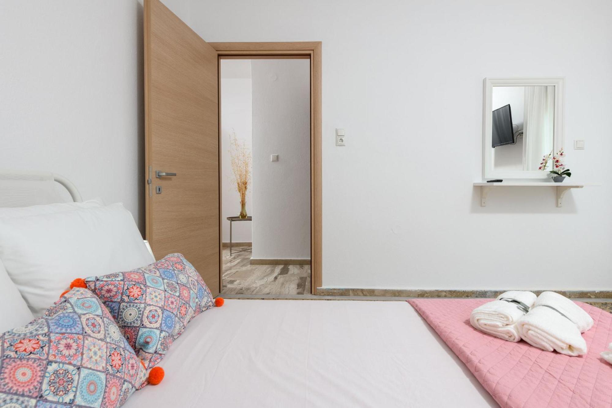 Whitegold Apartments Panagia باناجيا المظهر الخارجي الصورة
