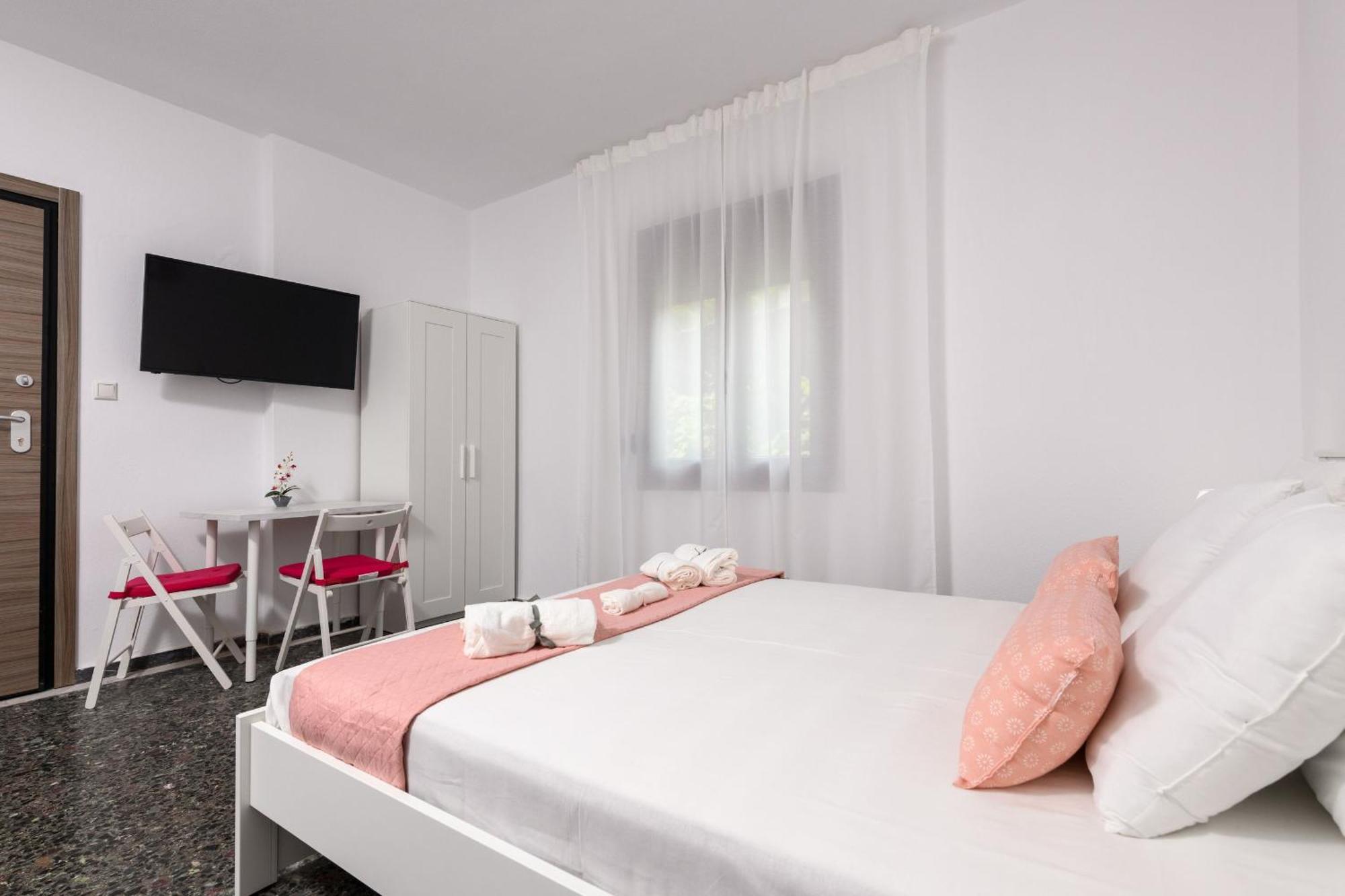 Whitegold Apartments Panagia باناجيا الغرفة الصورة